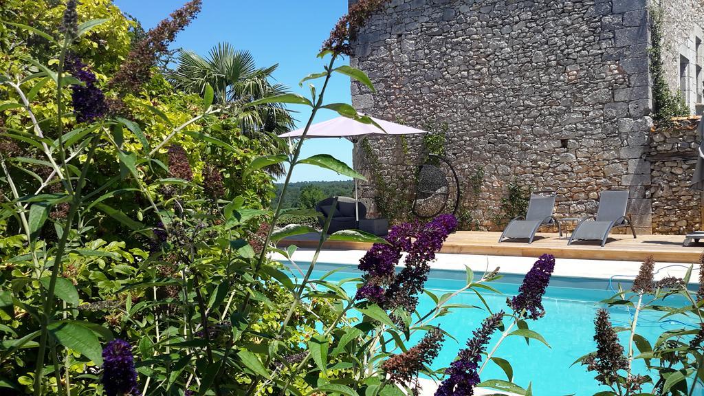 Bed and Breakfast Le Grand Cedre Lolme Экстерьер фото